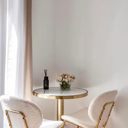Apartment Eiffel Tower *